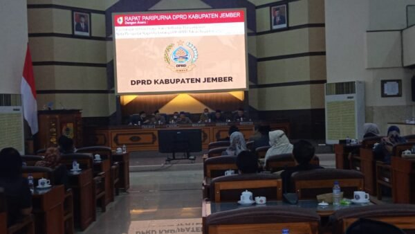 sidang Paripurna DPRD Jember