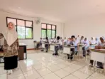 guru-di-sekolah-rakyat-witno-03082025_1754213324